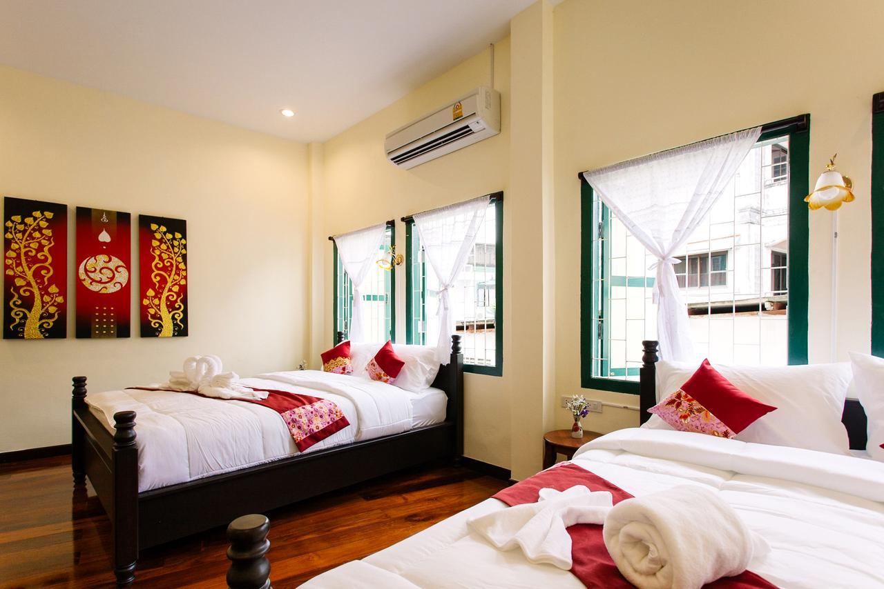 Srisomboon Hostel Trang Eksteriør bilde