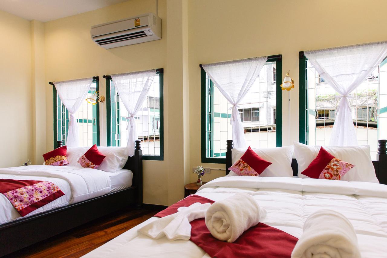 Srisomboon Hostel Trang Eksteriør bilde
